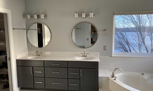 Small Bathroom Design & Remodeling