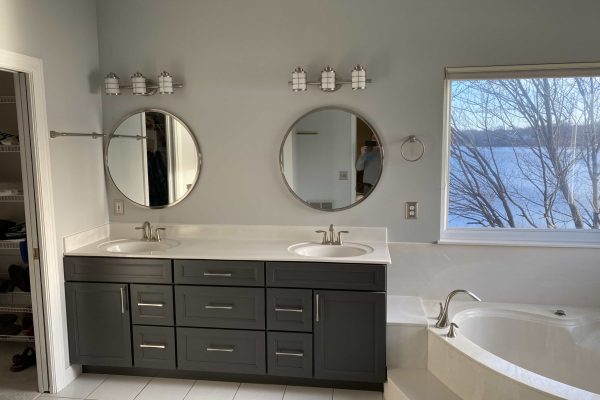 Small Bathroom Design & Remodeling